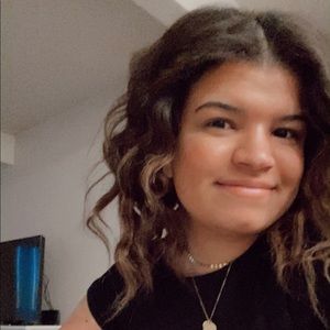 Meet your Posher, Jade